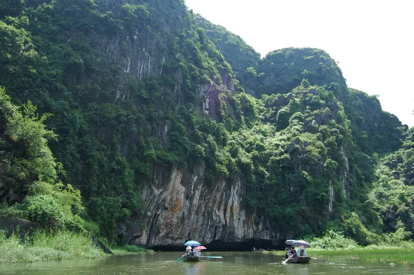 Βιετναμέζοι Άνθρωποι Και Αλλοδαπός Ταξιδιώτης Ταξίδια Επίσκεψη Και Εκπληκτικό Ταξίδι — Φωτογραφία Αρχείου
