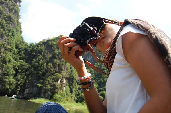 Travelers Thai Women People Travel Visit Shooting Take Photo Boat — Stock Photo, Image