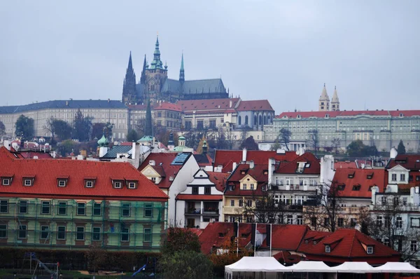 Praha Nın Eski Şehir Manzarasını Prag Şatosu Nun Çek Halkı — Stok fotoğraf