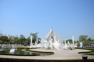 Beyaz Tapınak ya da Wat Rong Khun, Chiangrai, Tayland.