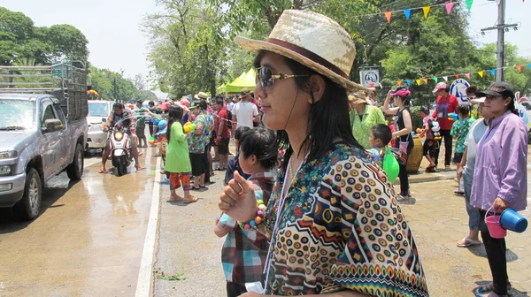 Songkran Festival is celebrated in a traditional New Year 's Day in Ayutthaya, Thailand — стоковое фото