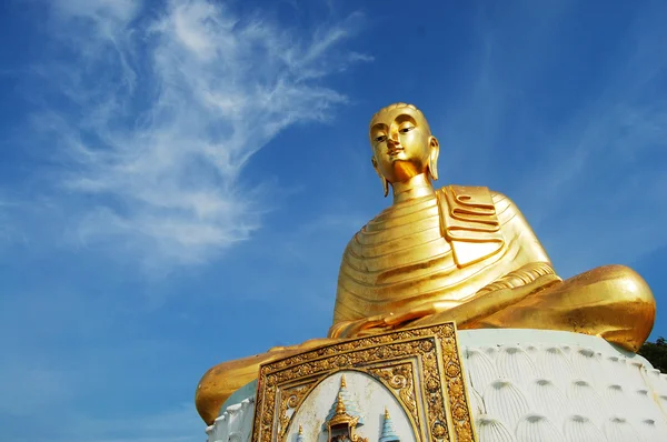 Wat Phra Mahathat chedi Pakdee Prakard Buda heykeli — Stok fotoğraf