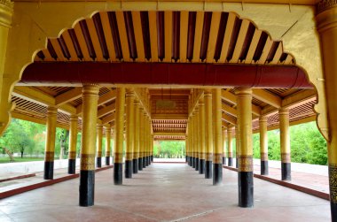 Geçit Mandalay Sarayı Mandalay, Myanmar. 