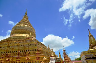 Shwezigon Pagoda veya Shwezigon Selami Bagan, Myanmar
