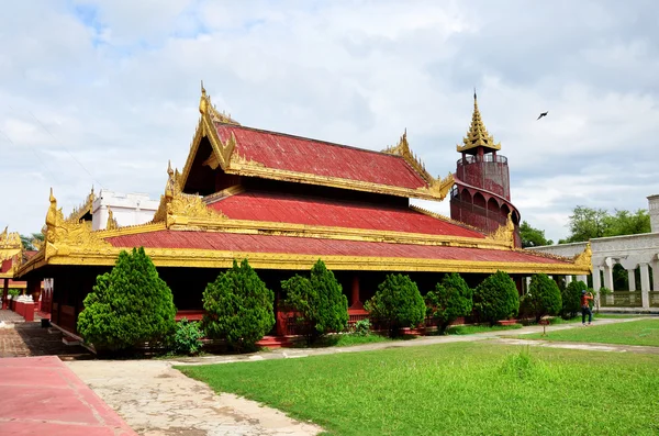 Palacio de Mandalay en Mandalay, Myanmar . — Foto de Stock