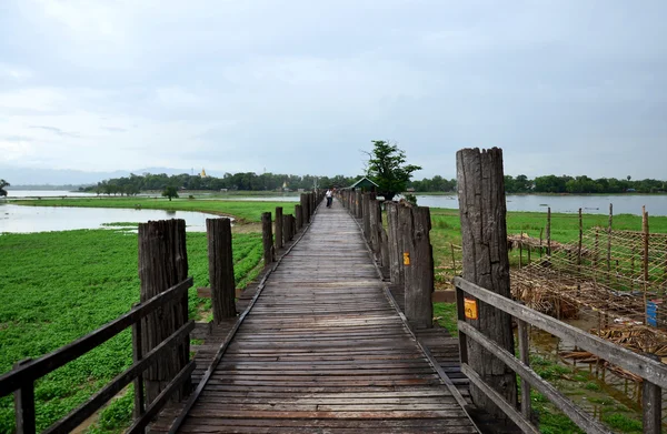 U Bein longest teakwood bridge — Stock Photo, Image