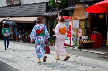 Japonlar geleneksel Japon giyim