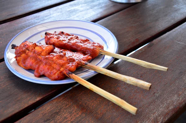 Gegrilltes scharfes Huhn aus Südthailand — Stockfoto