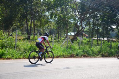 Tay insanlar Bisiklet bisiklet yarışında Khao Yai