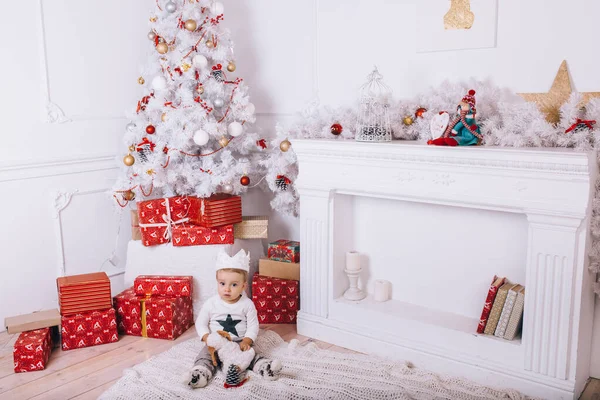 Boy Sits Christmas Tree Room — Stock Photo, Image