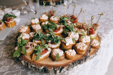 Pintxos, tapas, İspanyol kanepeleri parti parmak foo