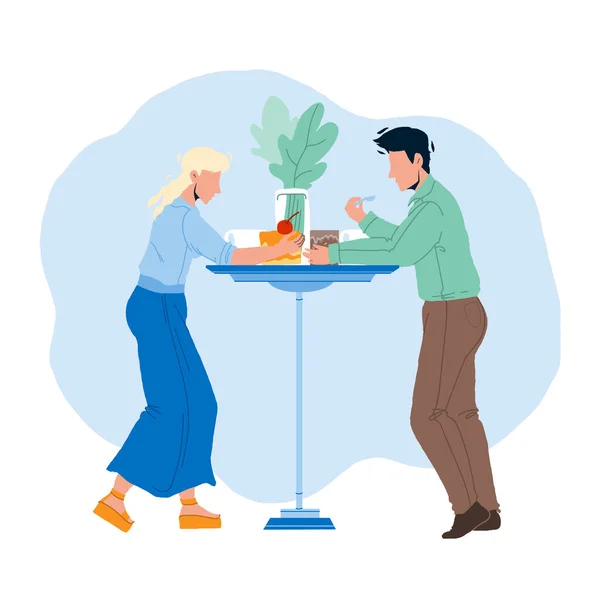 Dessert eten van man en vrouw aan Cafe Table Vector — Stockvector