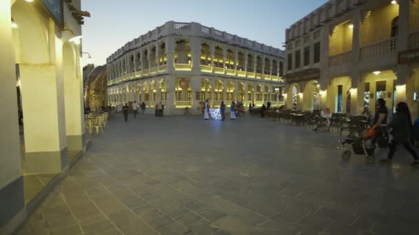 Souq Waqif Doha Qatar Calle Principal Zoom Tiro Atardecer Con — Vídeo de stock