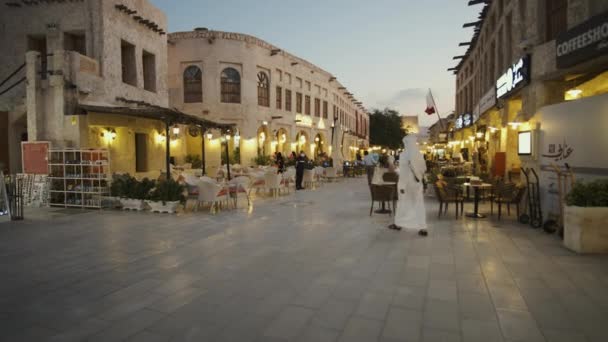 Souq Waqif Doha Qatar Calle Principal Zoom Tiro Por Noche — Vídeo de stock