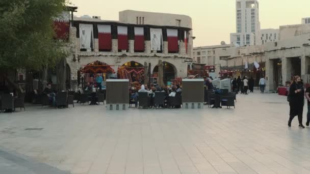 Souq Waqif Doha Qatar Calle Principal Zoom Toma Tarde Con — Vídeo de stock