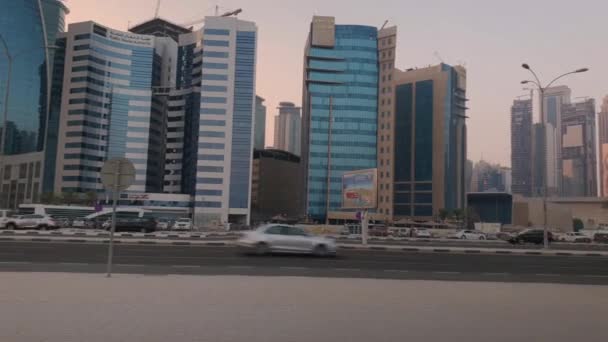 Doha Corniche Doha Qatar Sheraton Parque Cruzamento Pôr Sol Tiro — Vídeo de Stock