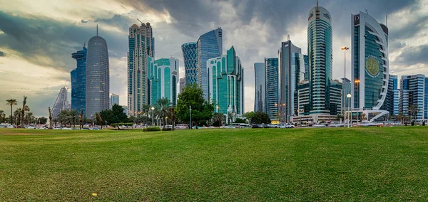 Langit Doha Distrik Teluk Barat Doha Pemandangan Siang Hari Qatar — Stok Foto