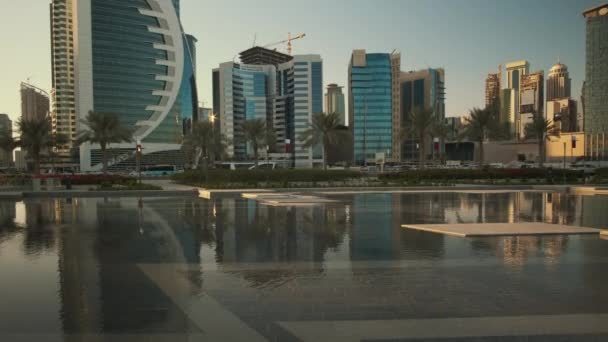 West Bay Skyskrapor Doha Qatar Eftermiddag Panorering Skott Tagna Från — Stockvideo
