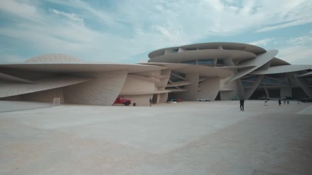 Nationalmuseum Von Katar Innenraum Zoomen Nachmittagsaufnahme Zeigt Die Einzigartige Architektur — Stockvideo