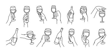 Şarap kadehi ve şişeli el çizimi. Kokteyl, şampanya bardakları, alkollü içkiler, doğum günü için şarap kadehi, yılbaşı kutlaması konsepti olan kadın elleri. İzole vektör kümesi.