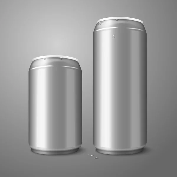 Dos latas de cerveza de aluminio en blanco aisladas sobre fondo gris . — Vector de stock