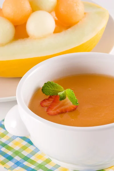 Melonensuppe — Stockfoto