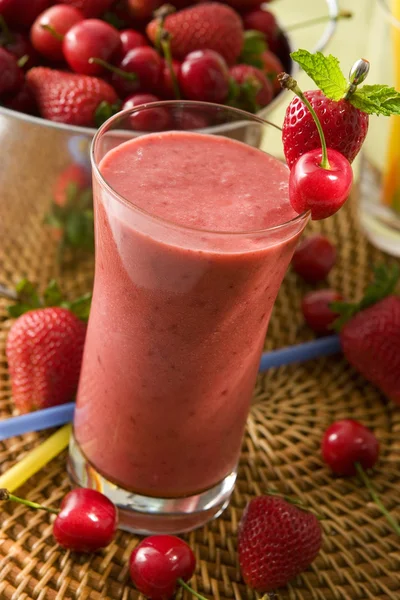 Cherry berry smoothie — Stock Photo, Image