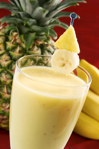 Frullato di banana all'ananas — Foto Stock