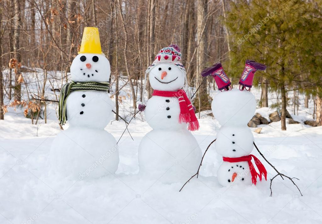 Snowman family