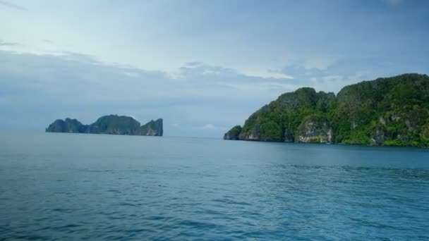 Tatil Için Asya Nın Adalarından Birine Giden Bir Turist Gemisinden — Stok video