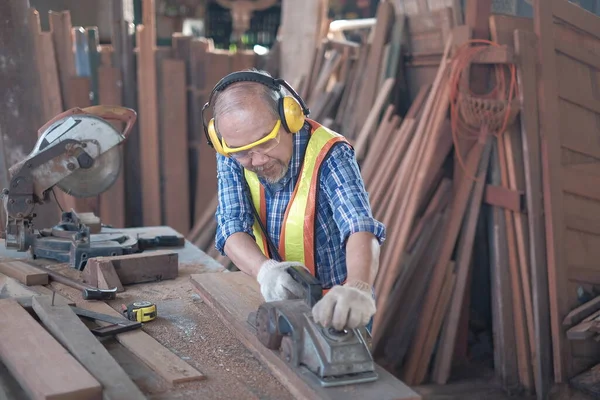 Old Asian Male Carpenter Working Electric Planer Wood Factory Also — Stock Photo, Image