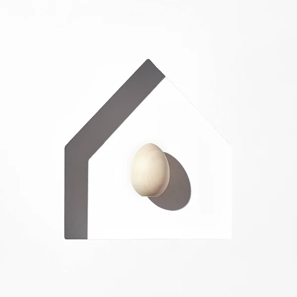 2020 Stay Home Easter Concept White Monochrome Layout Wooden Egg — Stock Photo, Image