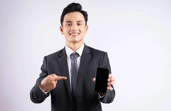 Obraz Młodego Azjatyckiego Biznesmena Noszącego Garnitur Białym Tle — Zdjęcie stockowe