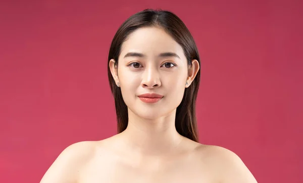 Güzel Ciltli Genç Bir Asyalı Kadın Resmi — Stok fotoğraf