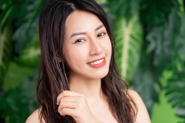 Felnőtt Ázsiai Vonzó Háttér Gyönyörű Szépség Ellátás Vidám Kínai Arc — Stock Fotó