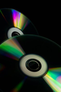 Siyah arkaplanda küçük diskler