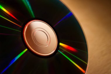  Tahta yüzeyde küçük bir disk