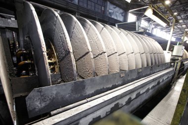 Demir konsantrasyon kurutma işleminde seramik vakum filtresi