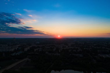 Şafak ya da gün batımı bir kuşun gözünden