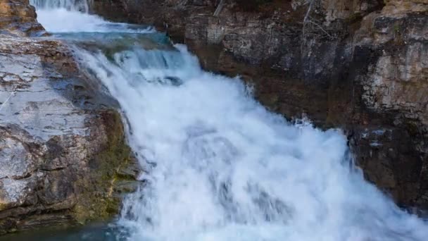 Krása creek falls — Stock video