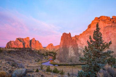 Smith Rock Eyalet Parkı