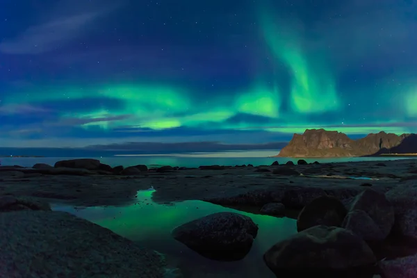 Aurora över havet — Stockfoto