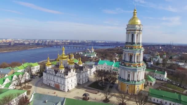 Kiev-Pechersk Lavra légifelvételek — Stock videók