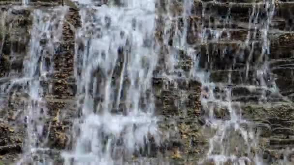 Maligne canyon vattenfall — Stockvideo