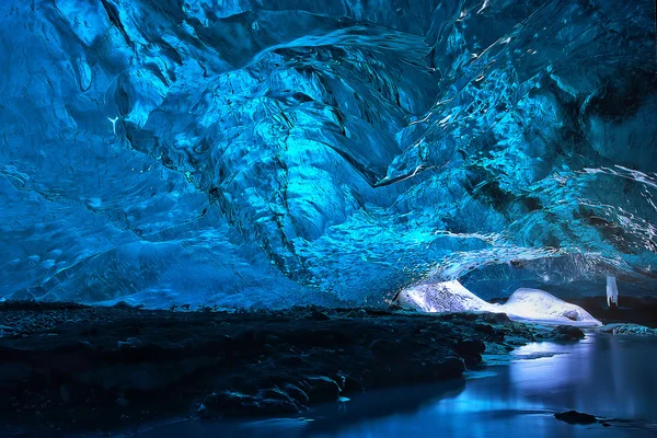 Grotta di ghiaccio — Foto Stock