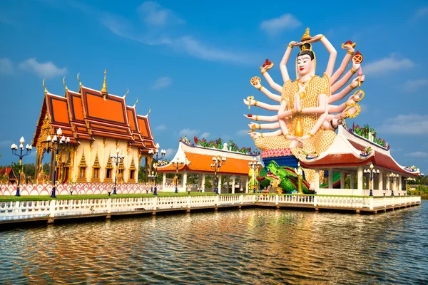 Shiva-Statue auf koh samui — Stockfoto