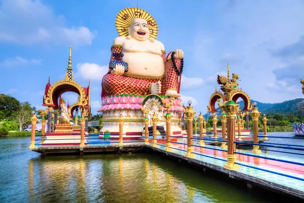 Buda sorridente da estátua da riqueza — Fotografia de Stock