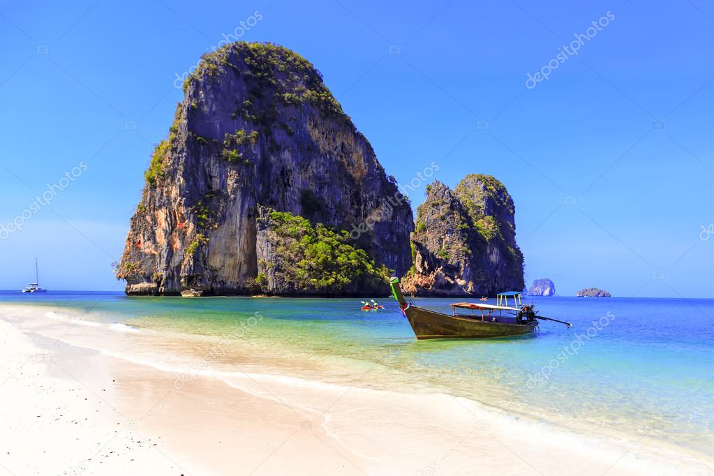 Boat on Railay beach