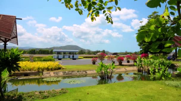 Fugue de l'aéroport de Samui — Video