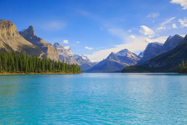 Vista al lago Maligne —  Fotos de Stock